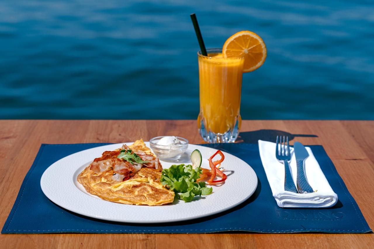 Seafront Apartments Tivat Luaran gambar