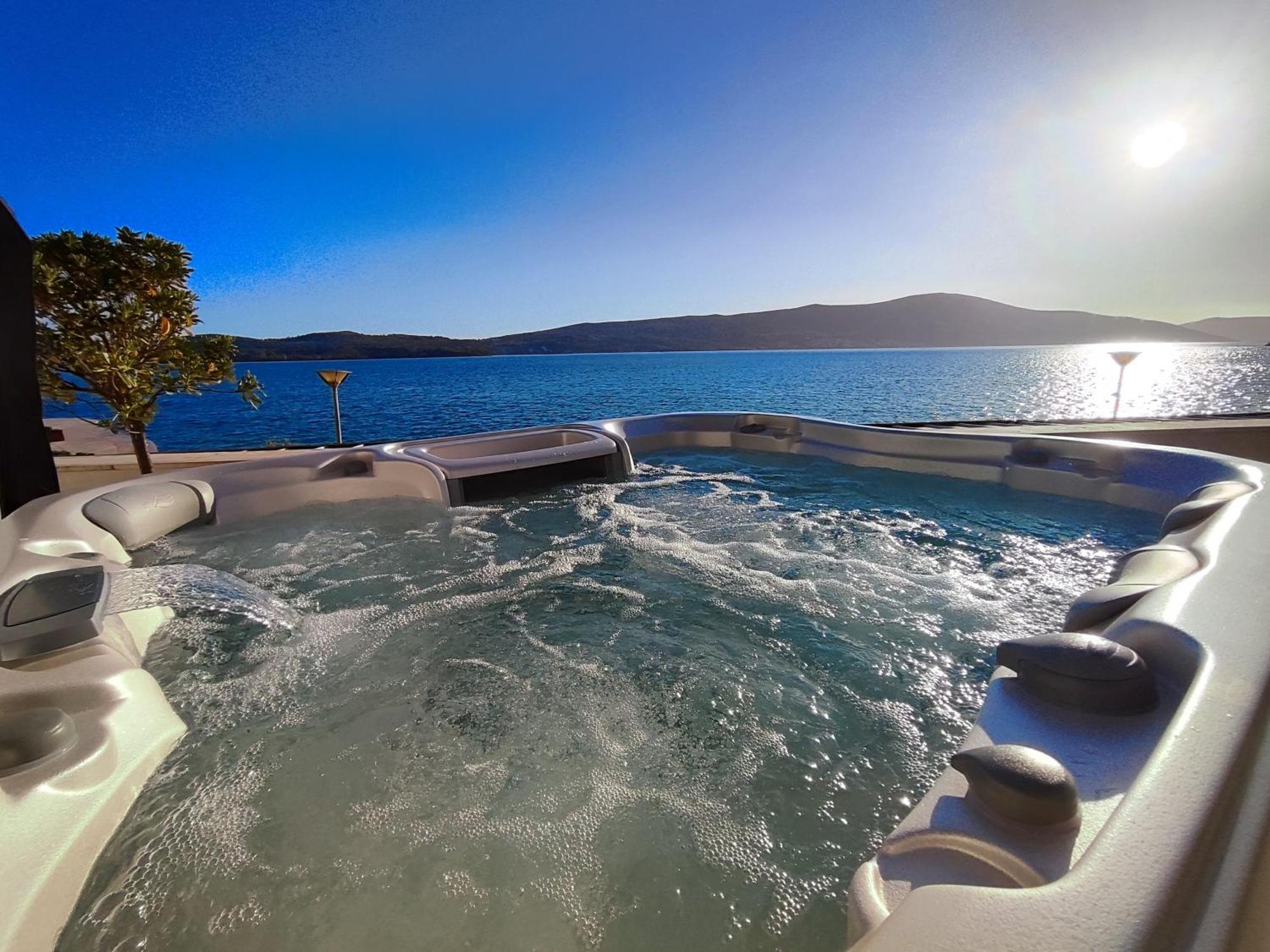 Seafront Apartments Tivat Luaran gambar